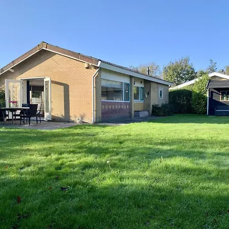 With A Sunny Garden Holiday home