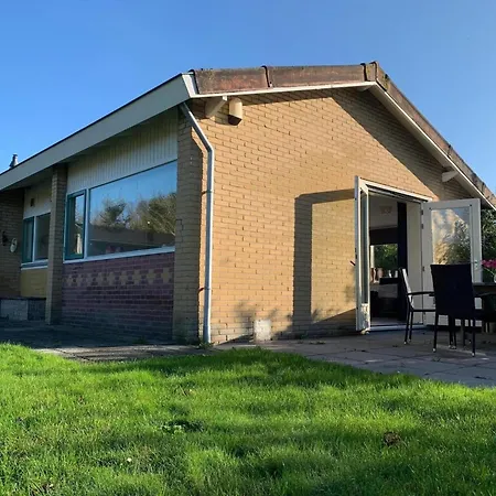 Holiday home With A Sunny Garden Sint Maartensvlotbrug