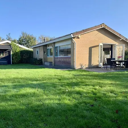 With A Sunny Garden Holiday home