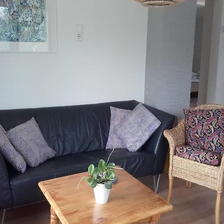 With A Sunny Garden Sint Maartensvlotbrug