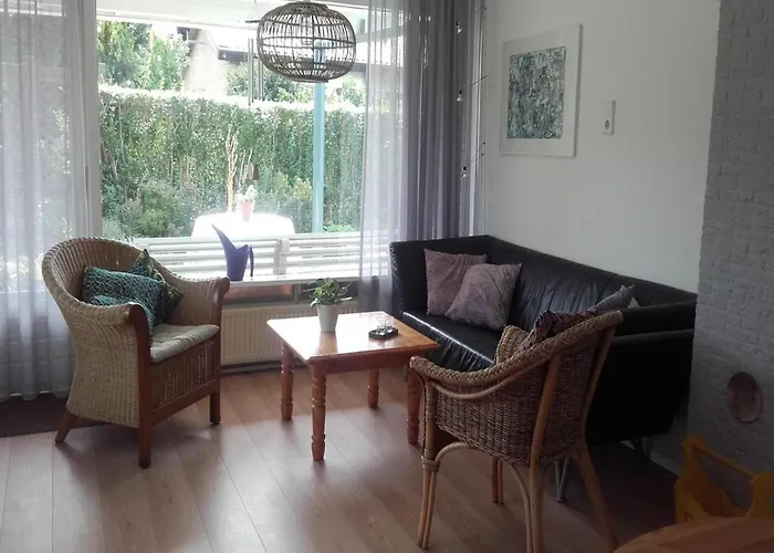 Hébergement de vacances With A Sunny Garden Sint Maartensvlotbrug